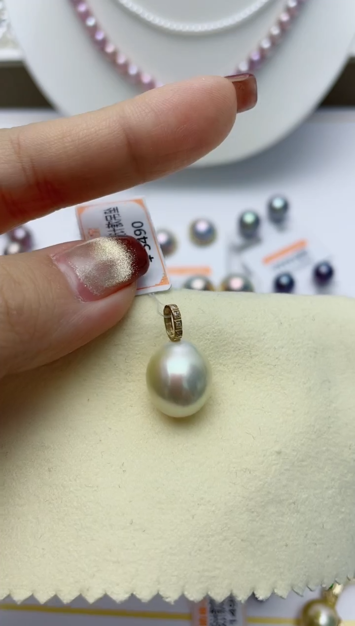 【闪购商品】海水珍珠颈饰18K金镶嵌W120