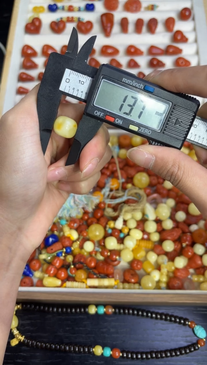 裸石蜜蜡未镶嵌多样性发货