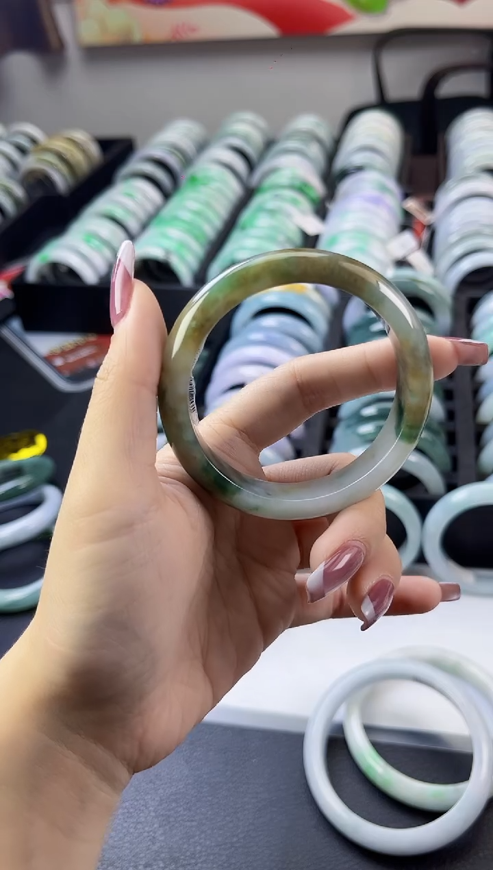 【闪购商品】翡翠手镯未镶嵌翡翠1