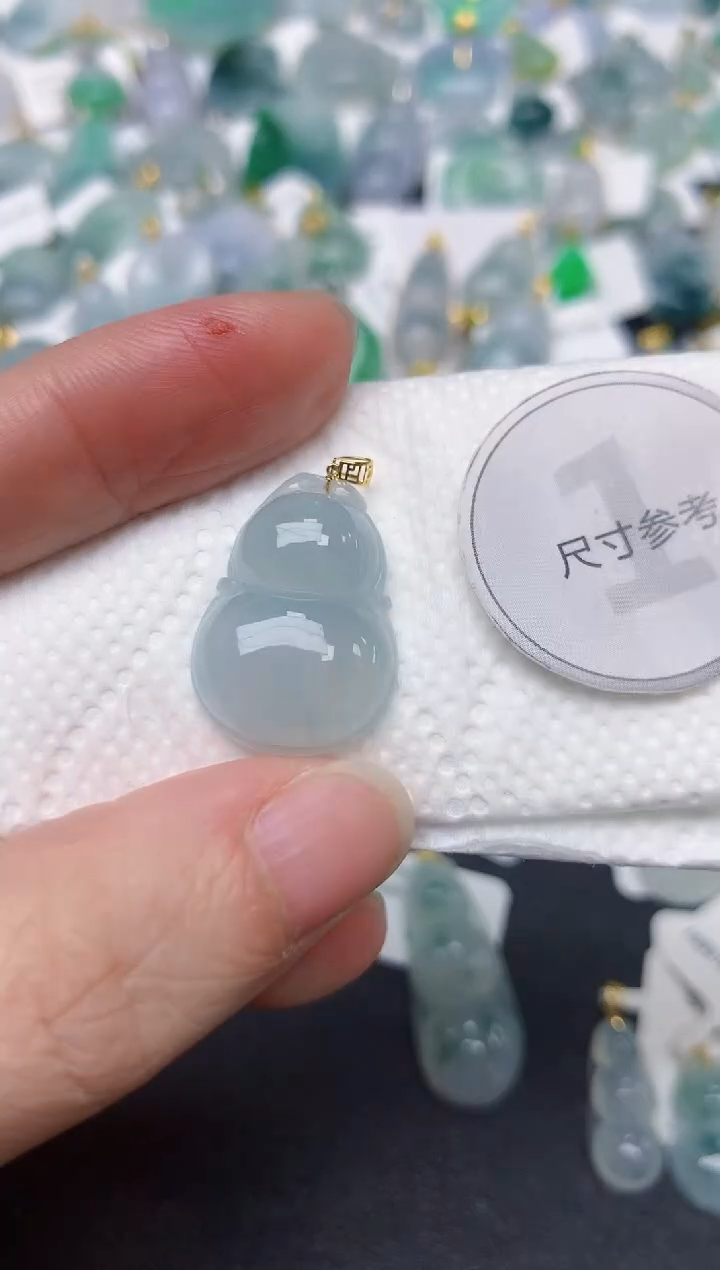 颈饰18K金镶嵌翡翠天然缅甸A货翡翠