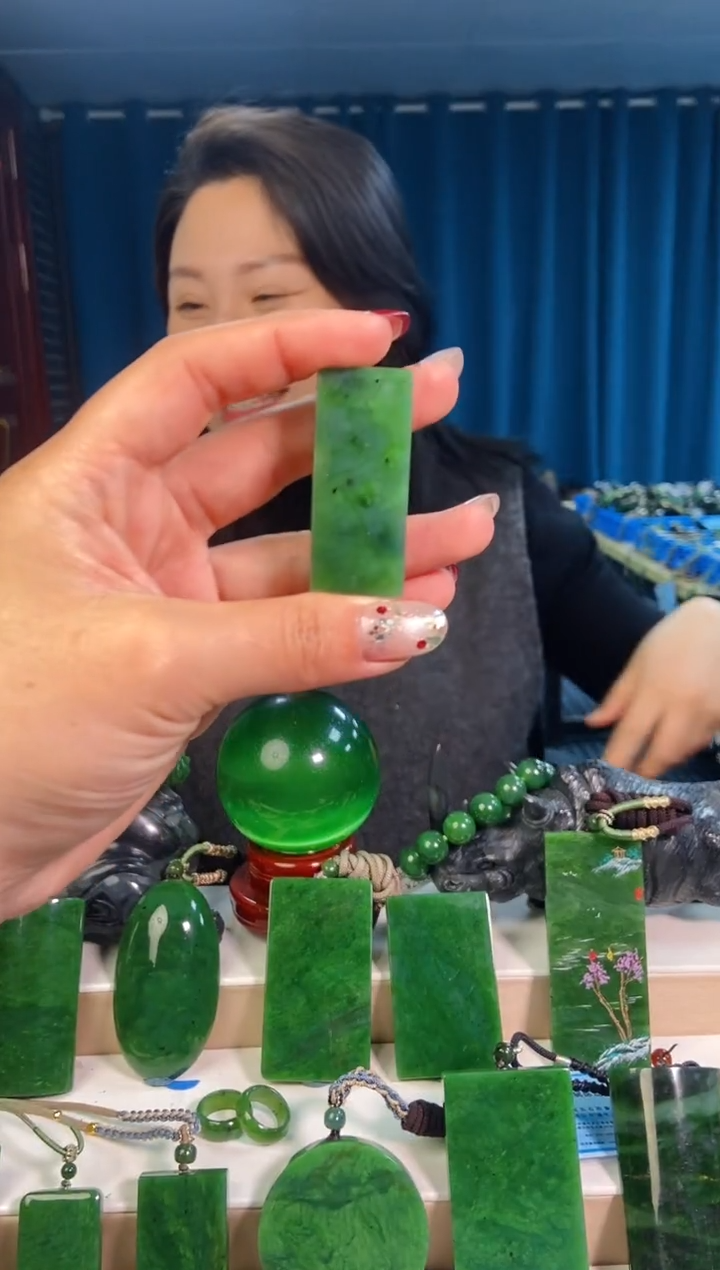 【闪购商品】和田玉挂件未镶嵌1