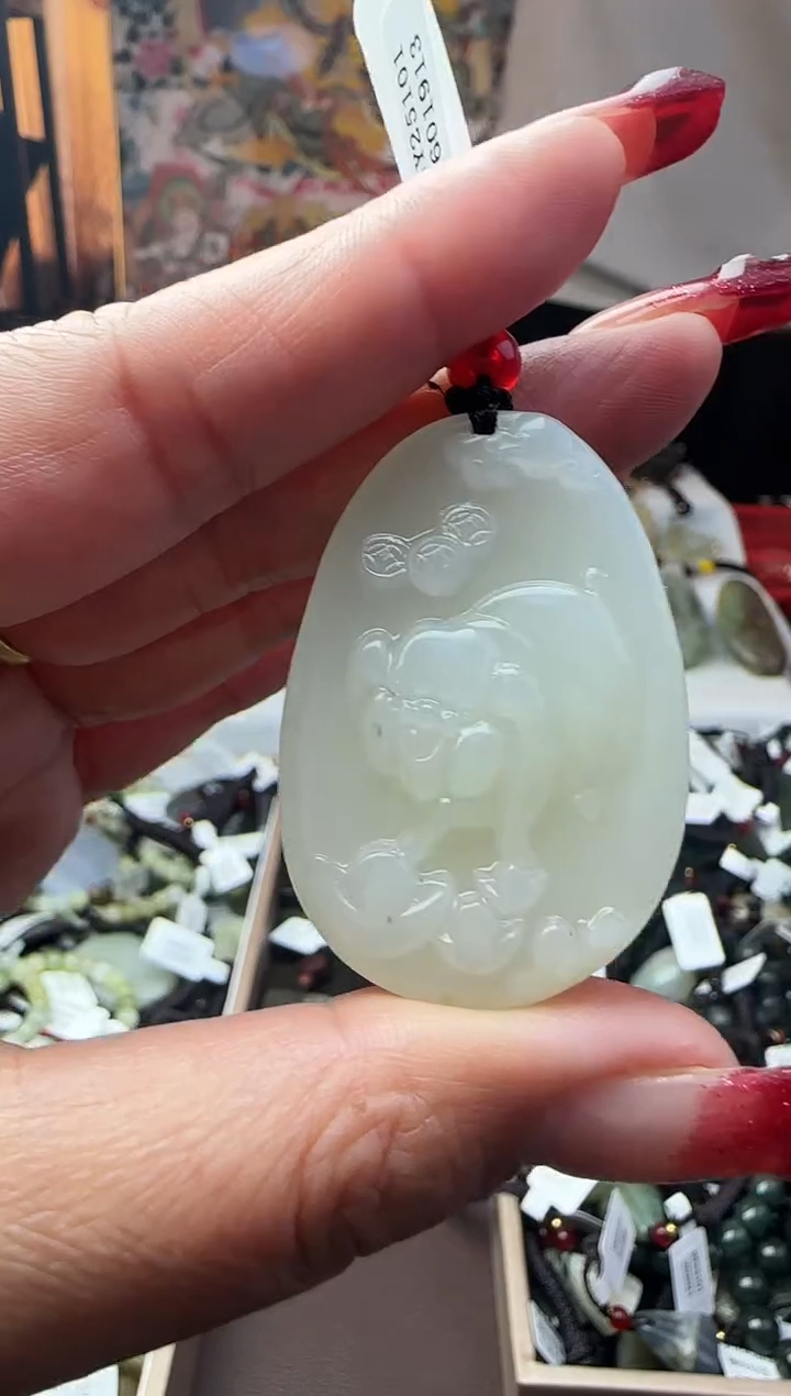 颈饰未镶嵌和田玉和田玉吊坠39