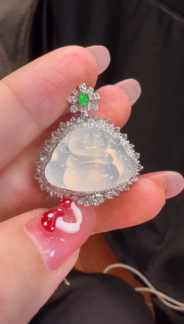 【闪购商品】翡翠颈饰18K金镶嵌吊坠