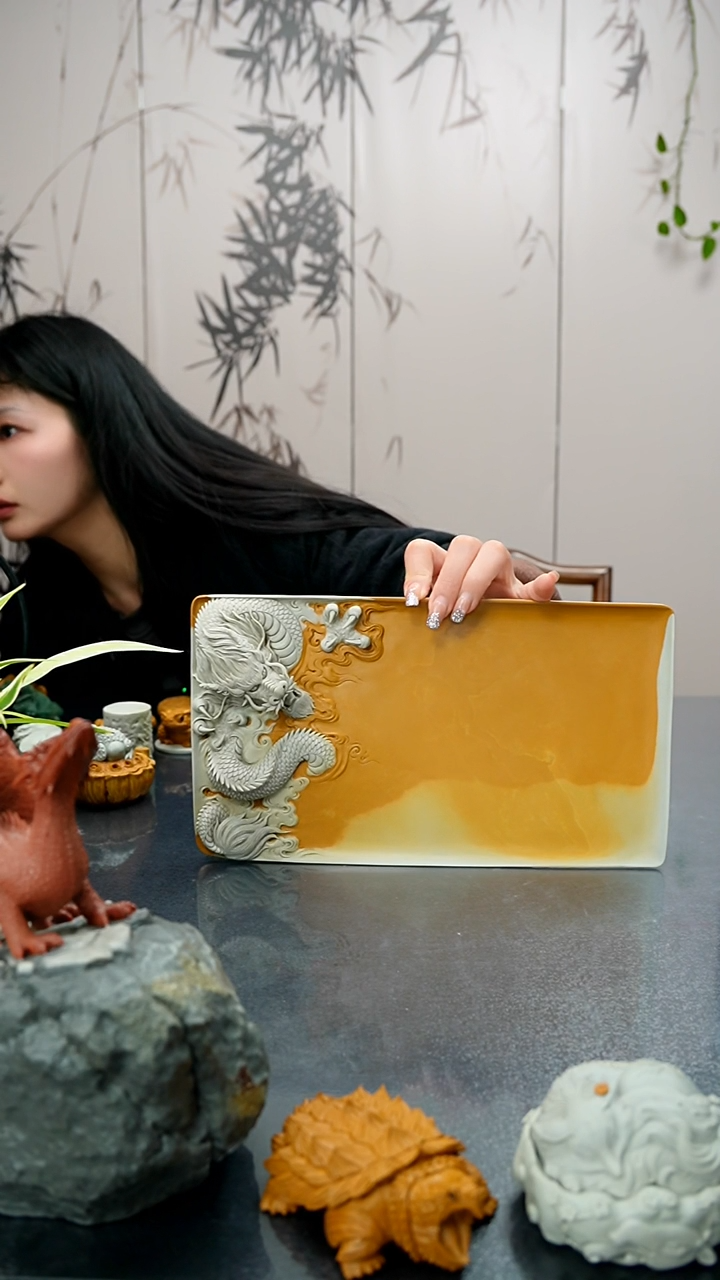 【闪购商品】31公分天然原石手工雕刻