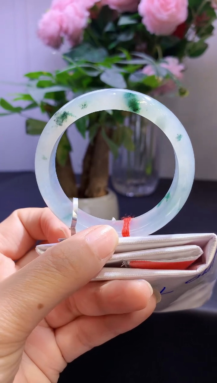 未镶嵌手镯翡翠翡翠手镯圈口53-t 151手镯定金2万卖价8.5万