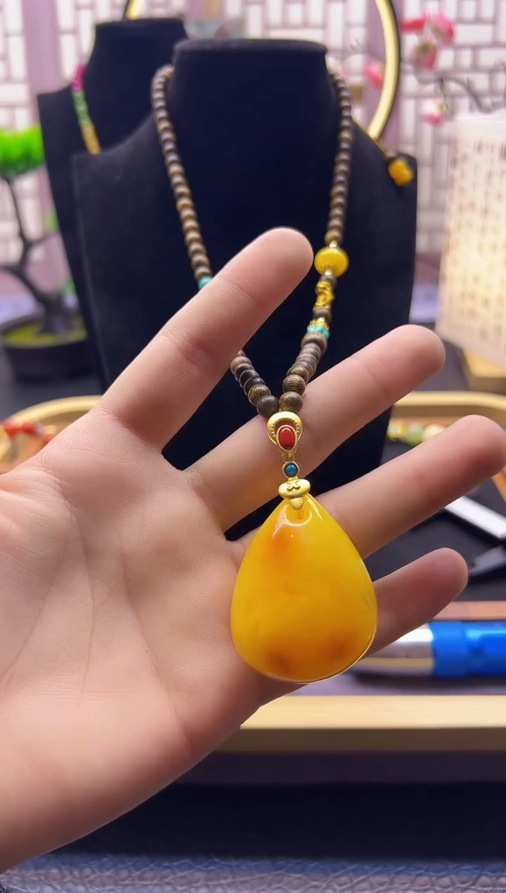 【闪购商品】蜜蜡颈饰14K金镶嵌X15           