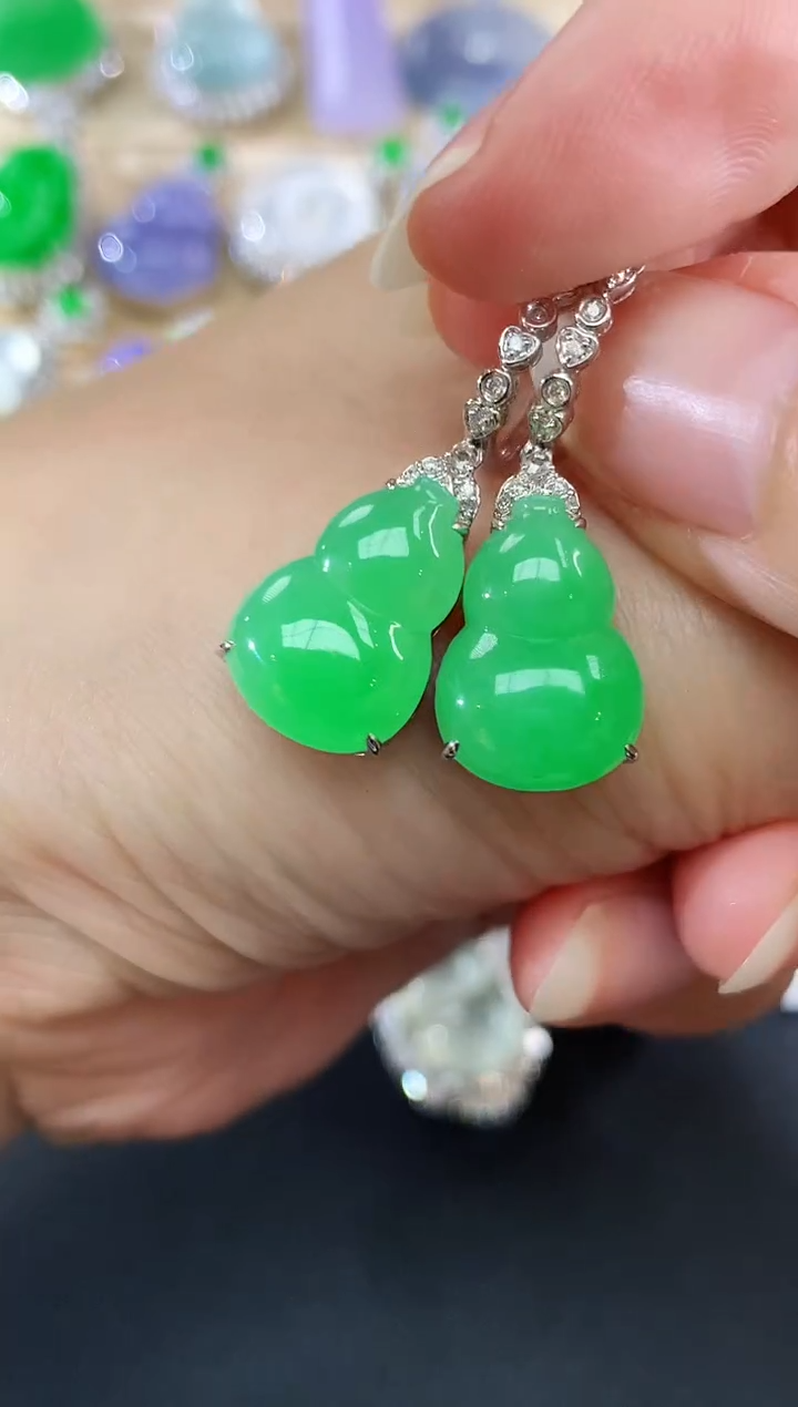 18K金镶嵌翡翠耳饰119|19800