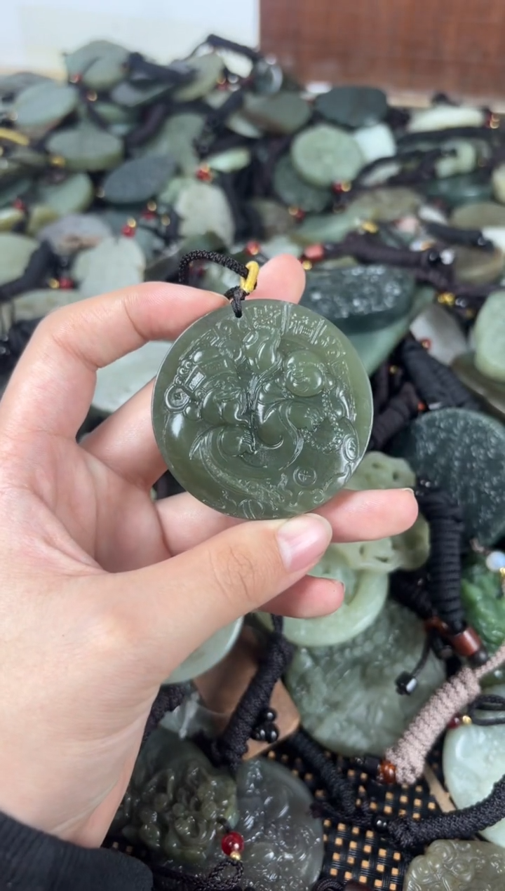 【闪购商品】和田玉颈饰未镶嵌1