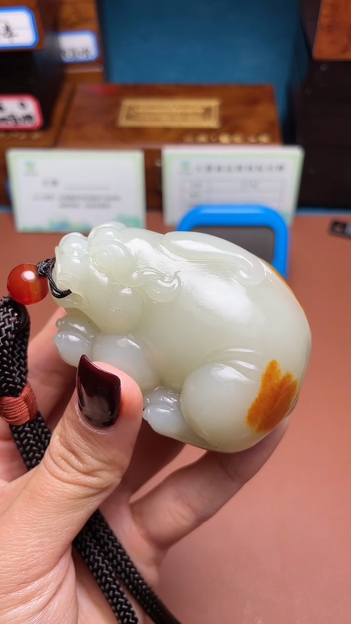 未镶嵌和田玉把件万*和田玉