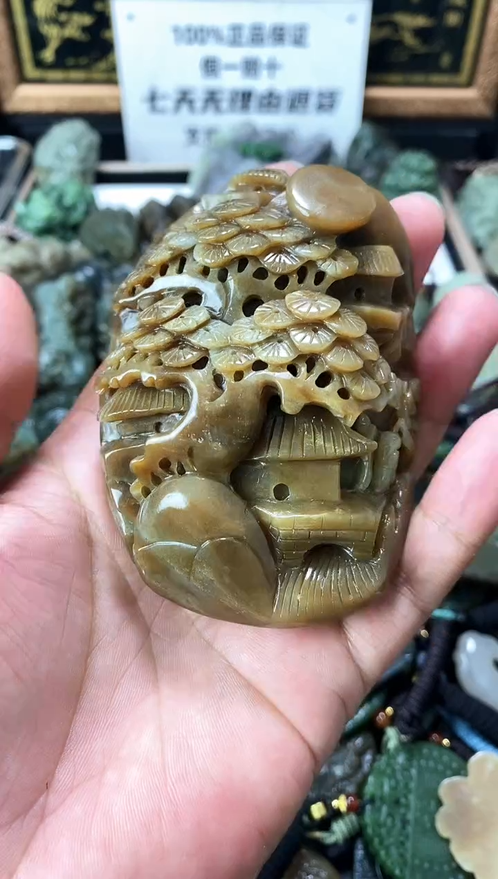 颈饰未镶嵌和田玉1
