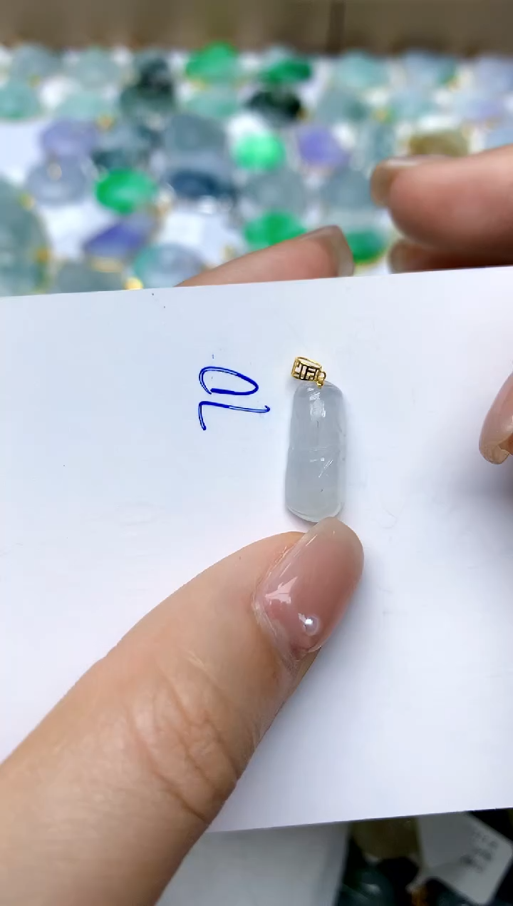 【闪购商品】翡翠颈饰18K金镶嵌天然A货翡翠