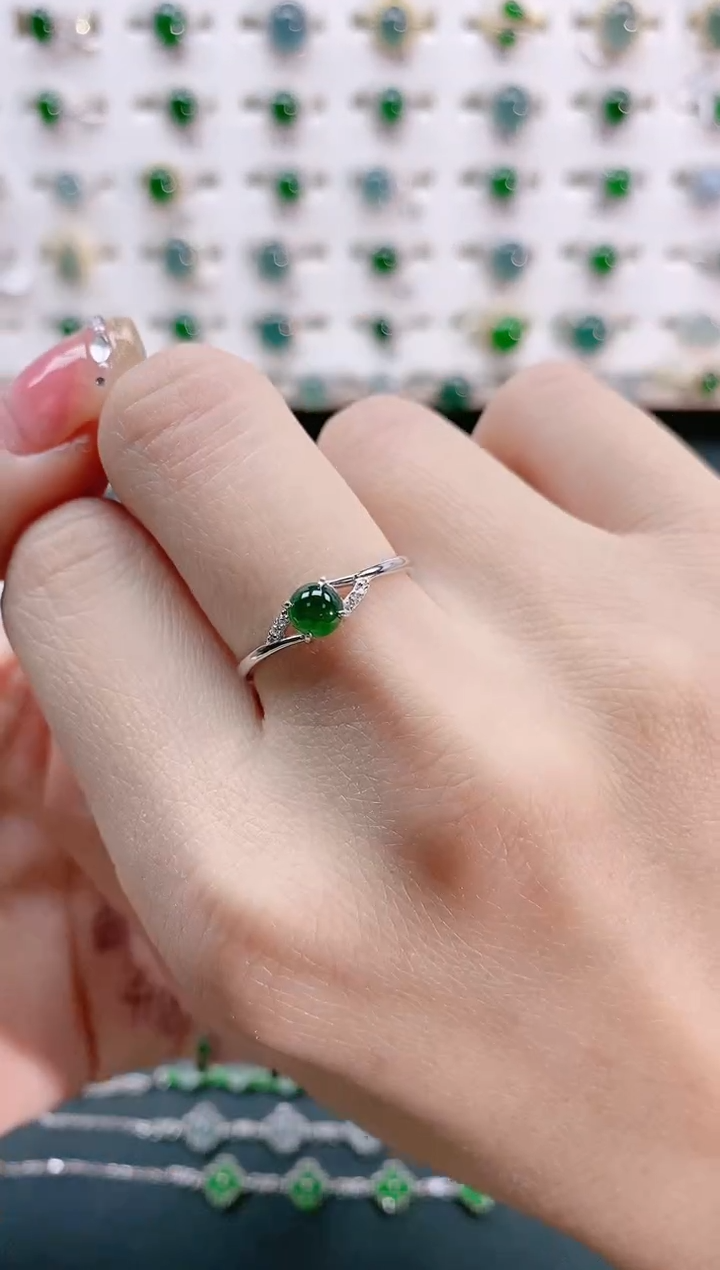【闪购商品】翡翠戒指银S925镶嵌天然翡翠