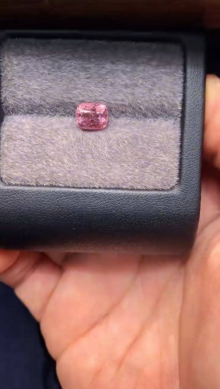 【闪购商品】定制尖晶石裸石未镶嵌枕型 帕帕色调尖晶石 2.34ct