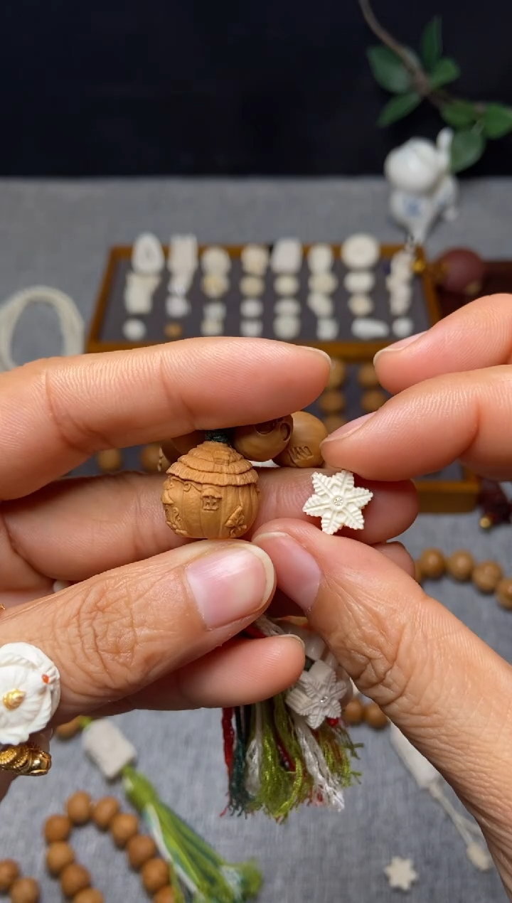 吊坠猛犸象牙米****#雪花镶嵌款、南瓜屋