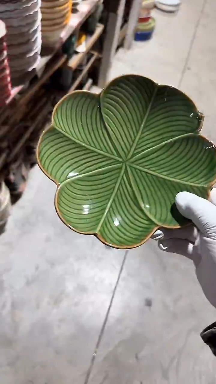 陶瓷绿色盘微瑕 凑满20元包邮