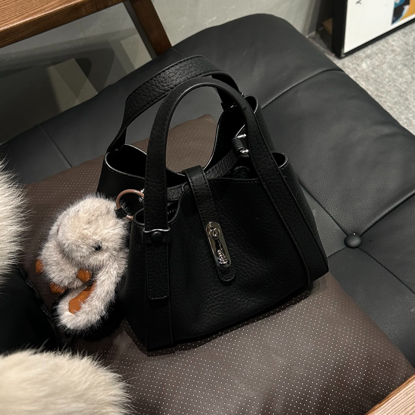 新款荔枝纹菜篮子水桶包包女高级感上班通勤手提斜挎包托特包