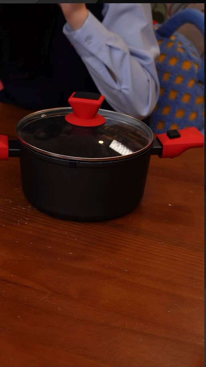 陶32-Amercook阿米尔奶锅20cm【CF5707】