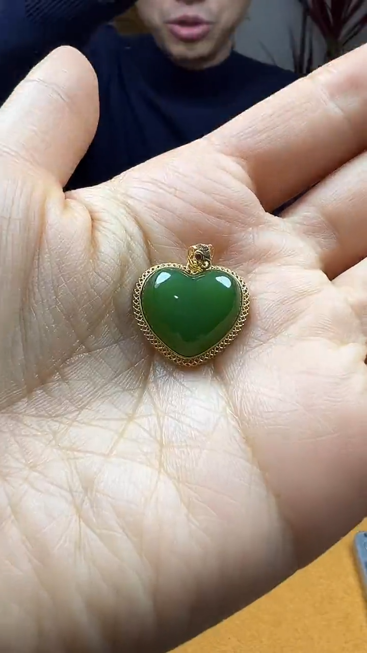 【闪购商品】和田玉颈饰18K金镶嵌吊坠