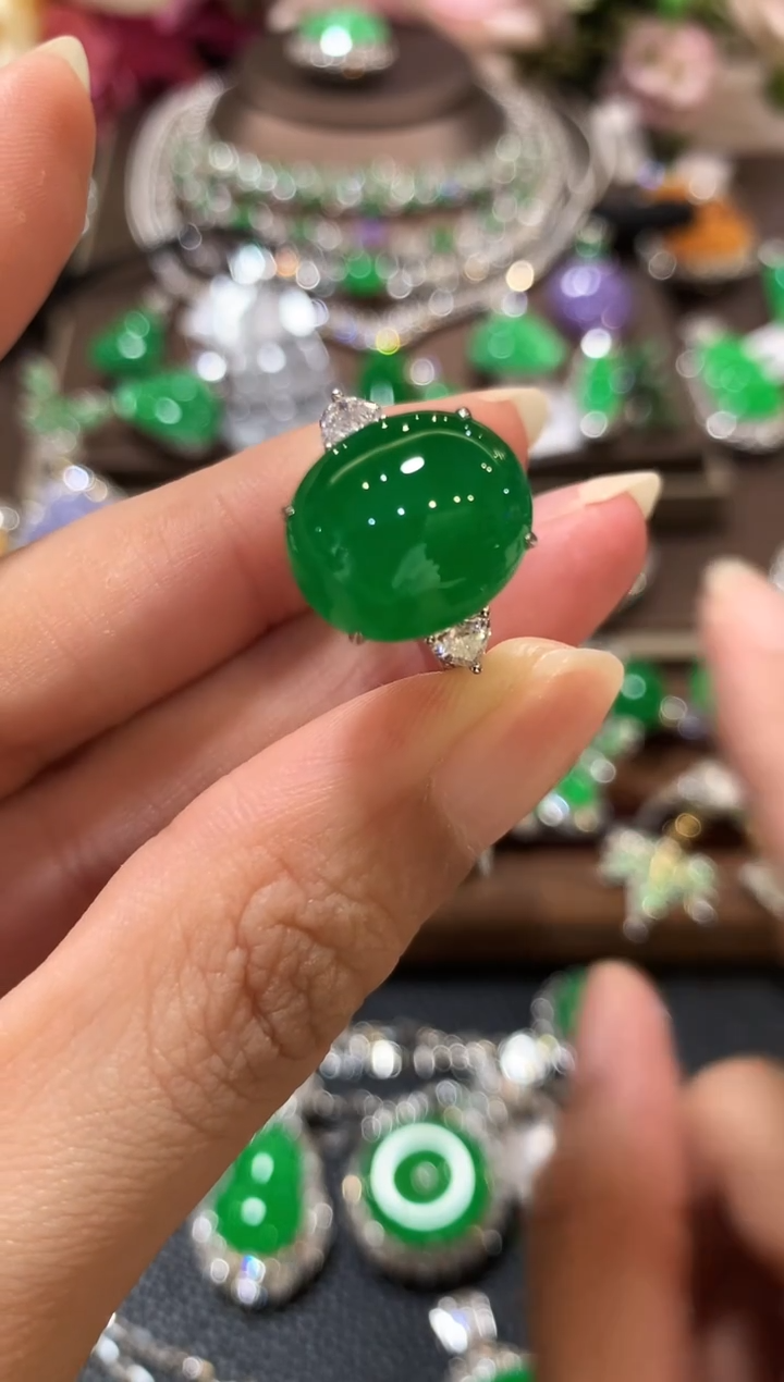 18K金镶嵌戒指翡翠横***贼z136 