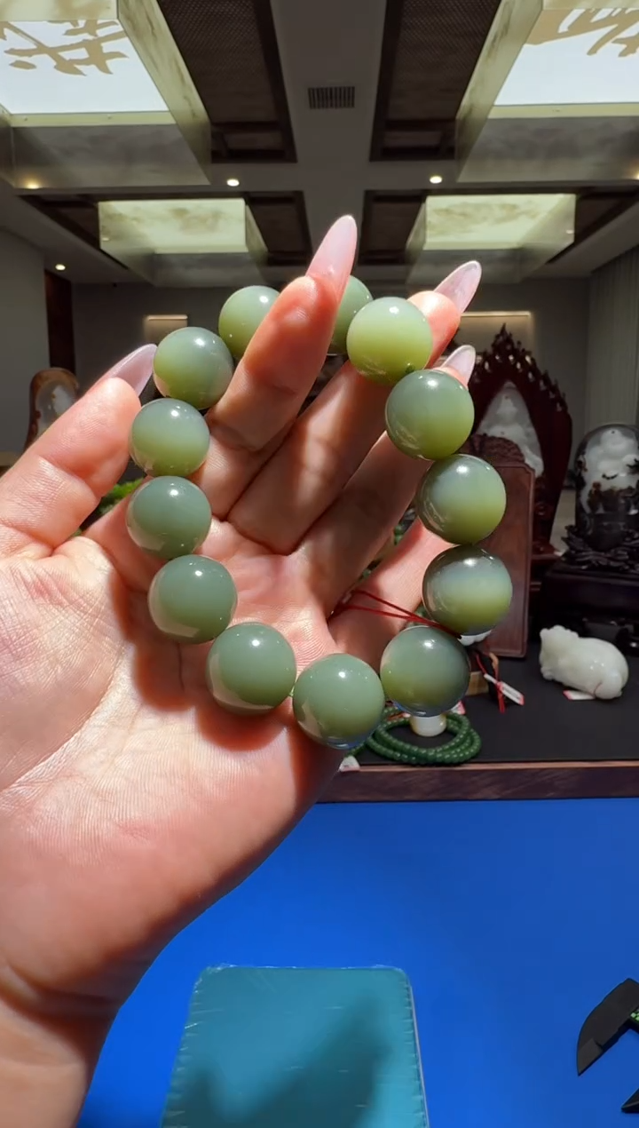 未镶嵌手串和田玉ebfq