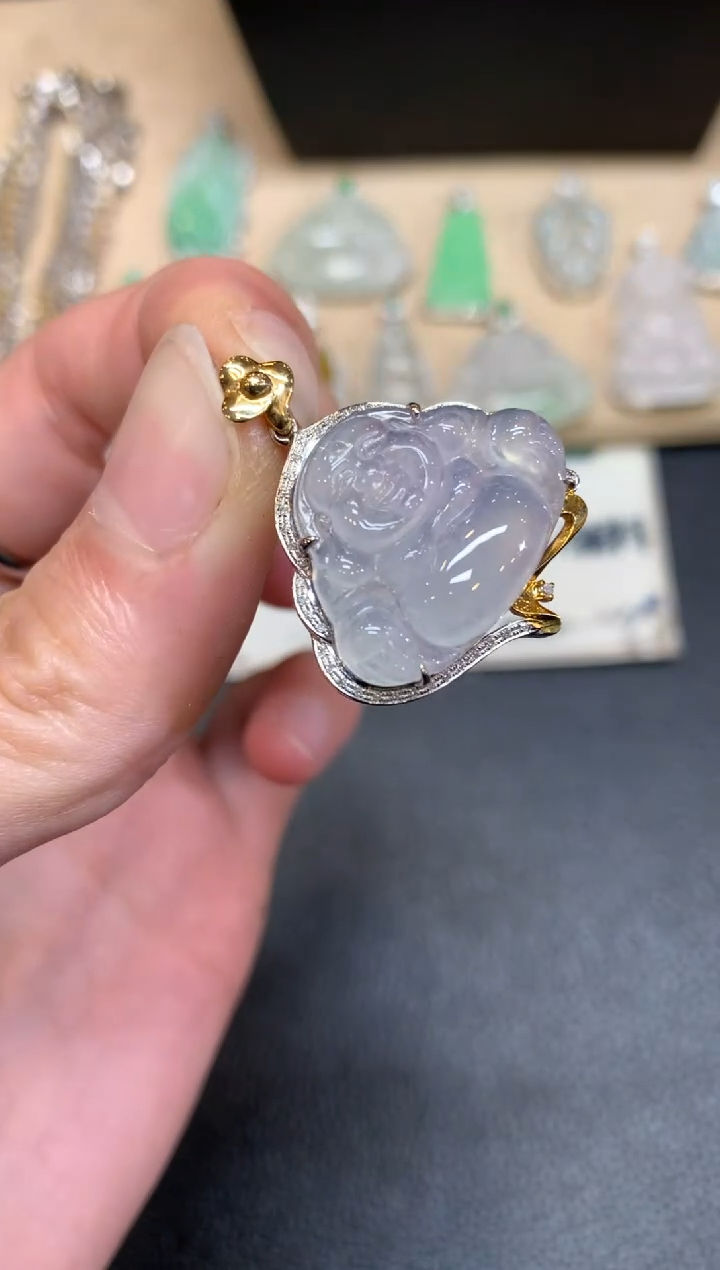 【闪购商品】翡翠颈饰18K金镶嵌佛公【无服务费】