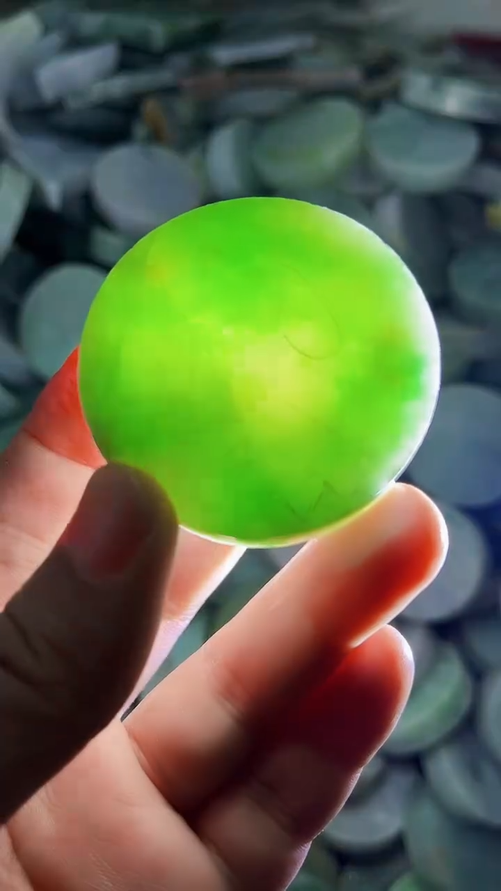 【闪购商品】翡翠挂件未镶嵌A货康壹279