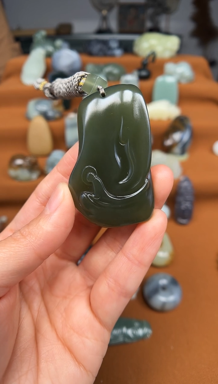 【闪购商品】和田玉颈饰未镶嵌悟道