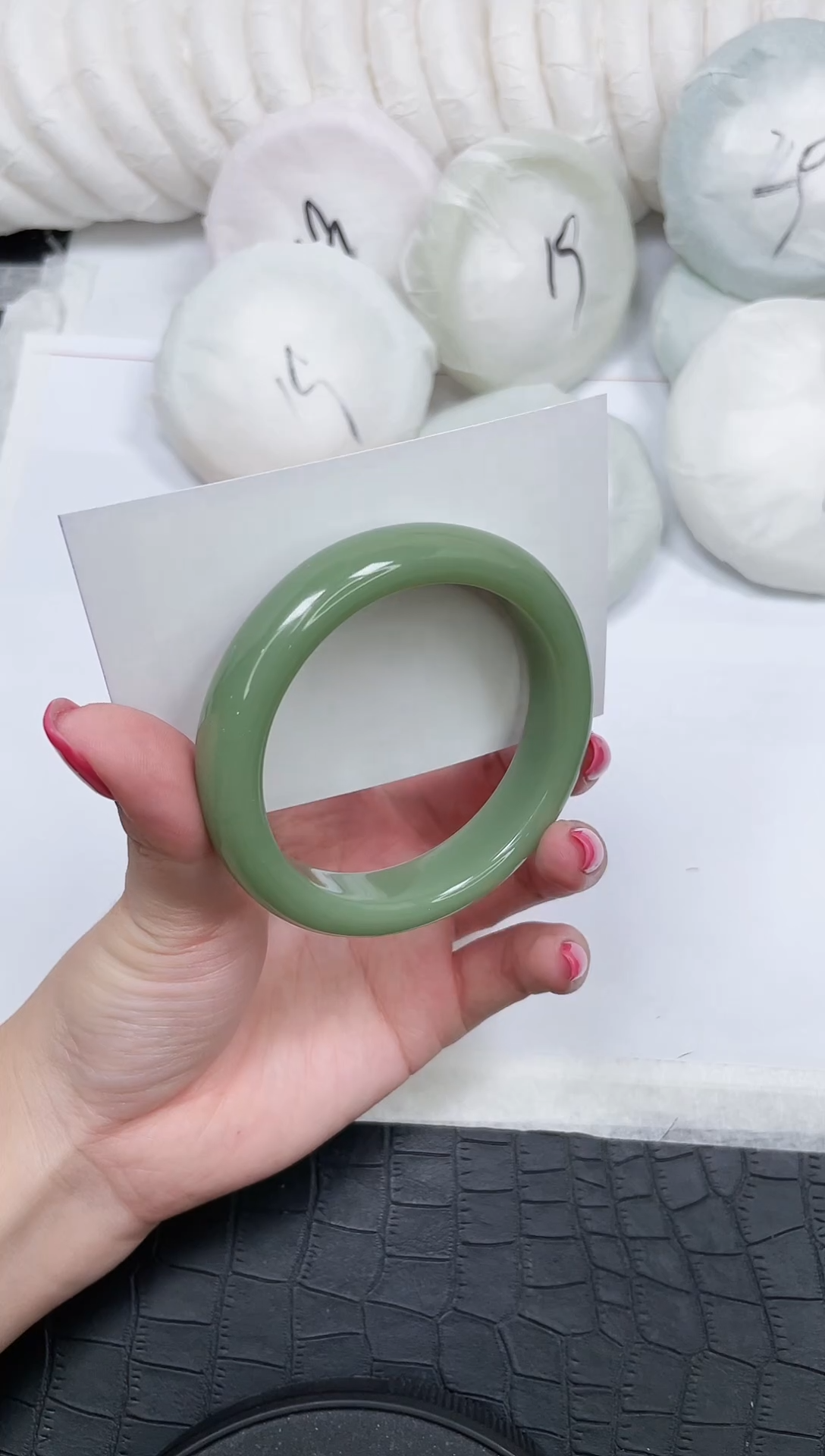 未镶嵌手镯石英质玉23-56.8