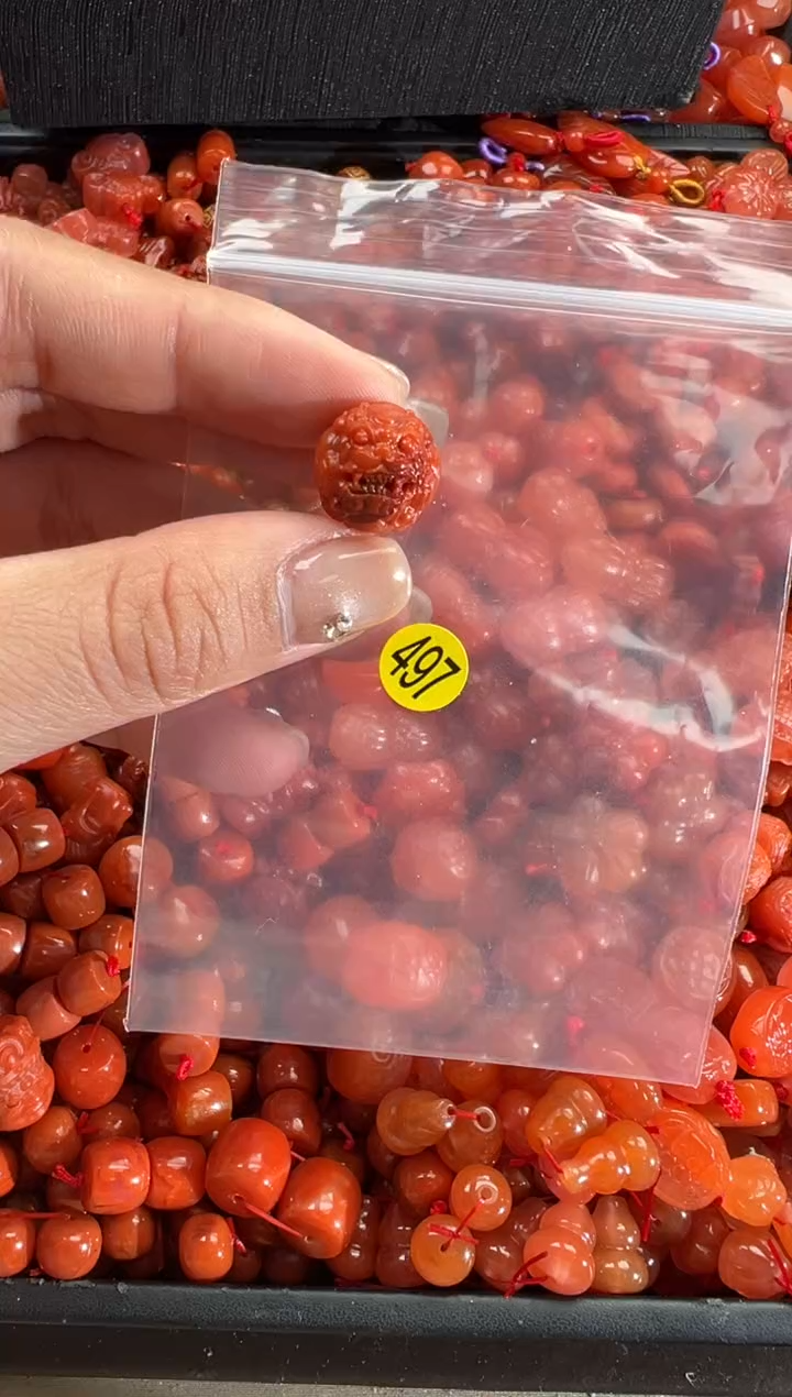 【闪购商品】南红玛瑙颈饰未镶嵌1