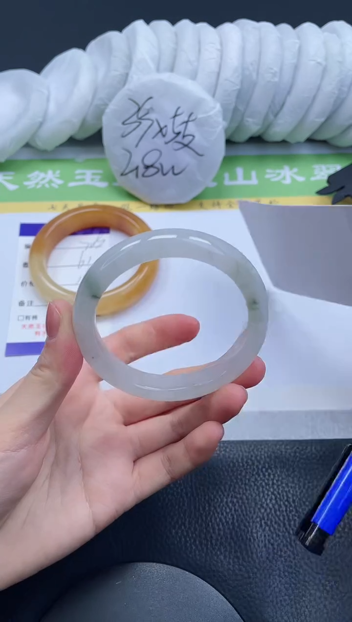 【闪购商品】石英质玉手镯未镶嵌A206-54+