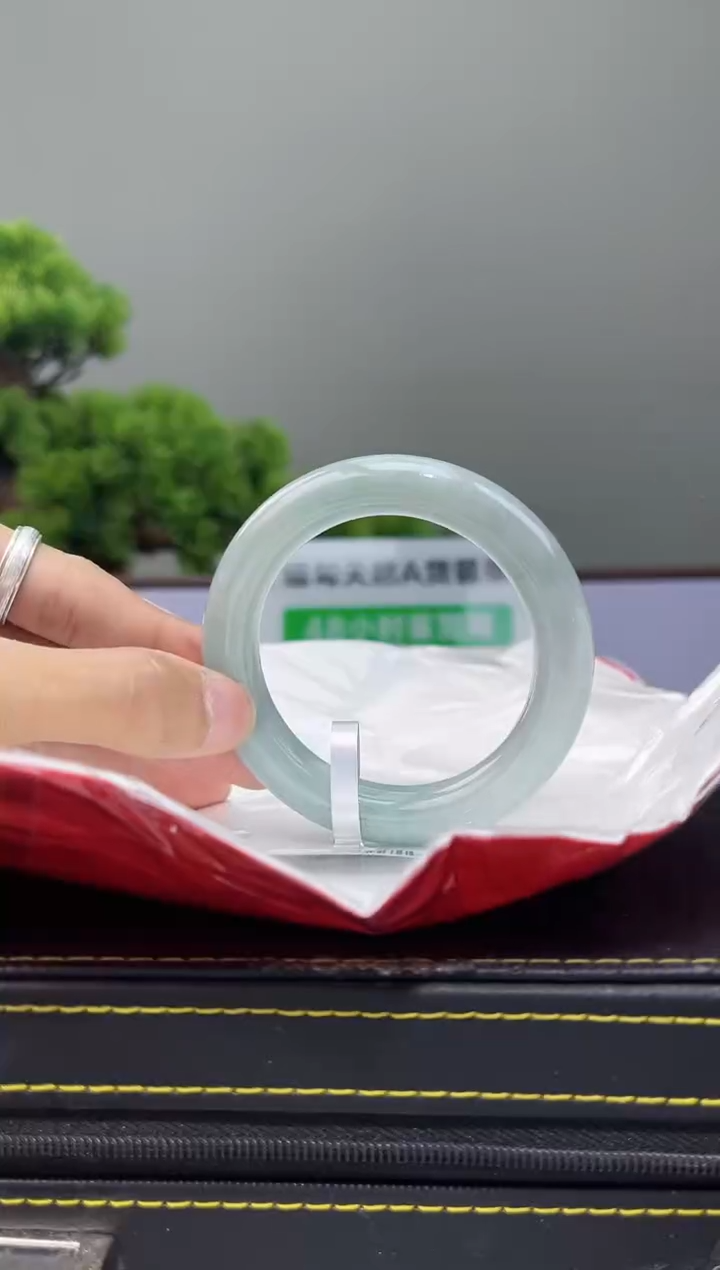 【闪购商品】翡翠手镯未镶嵌手镯12