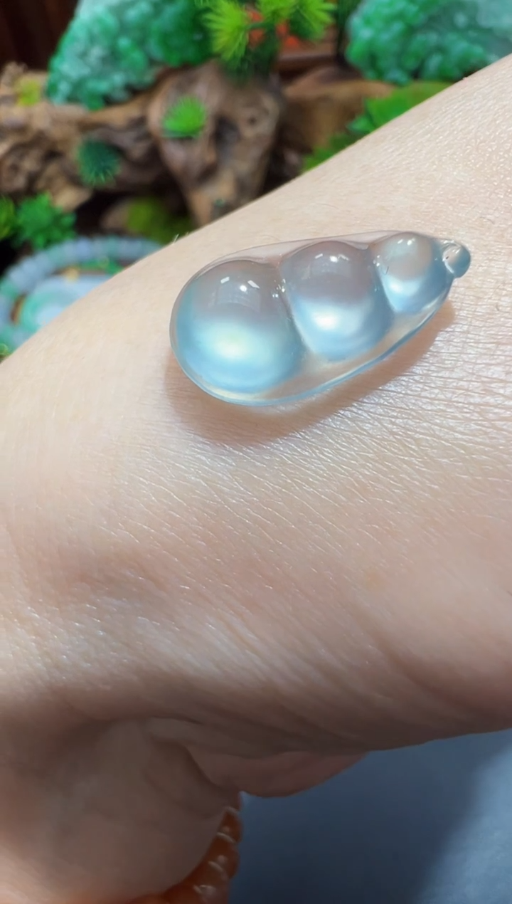 未镶嵌定制翡翠11.2*10..5*5.3豆子