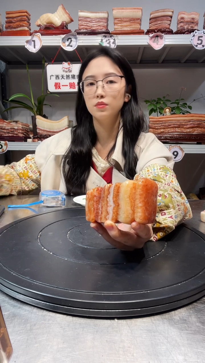 石材山*天然石材柳州猪肉石5.5-5-10