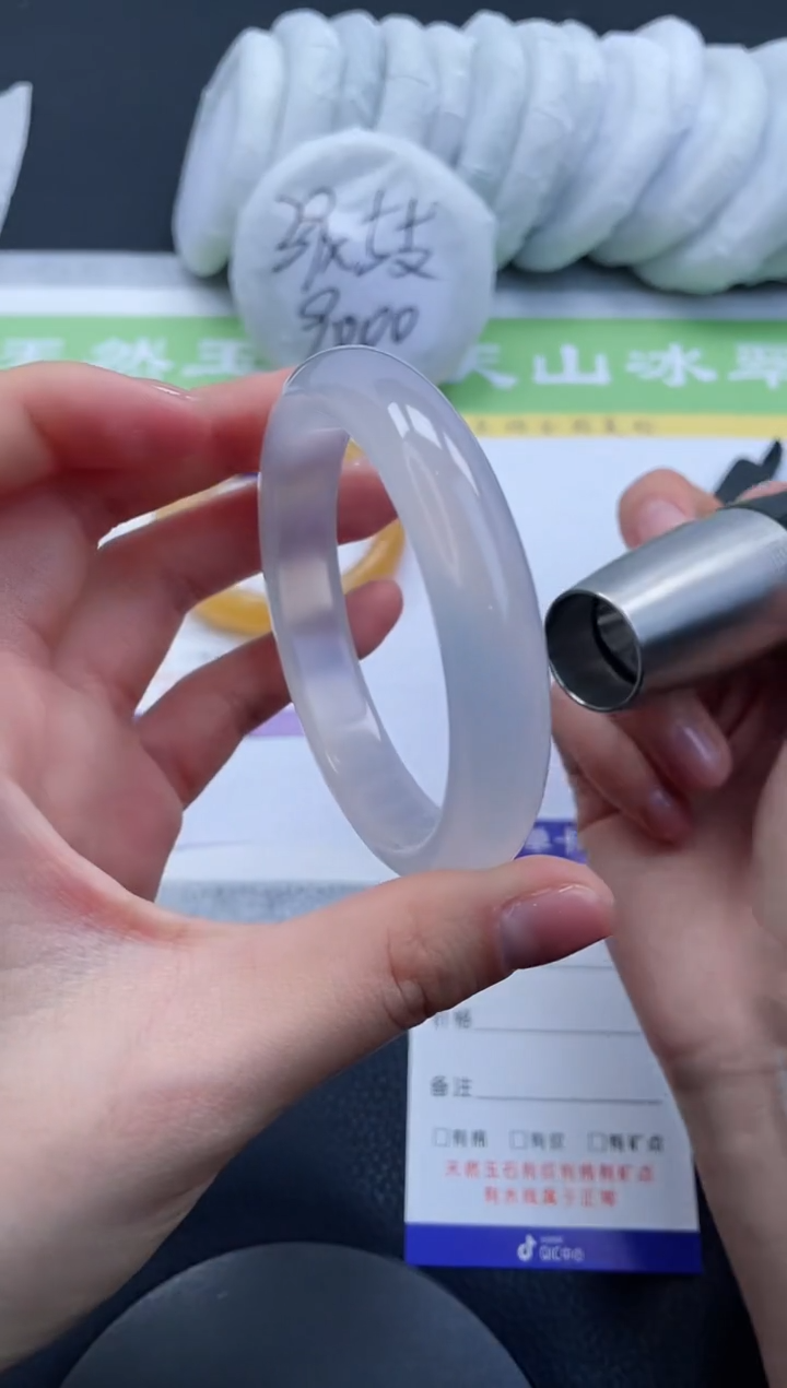 【闪购商品】石英质玉手镯未镶嵌A81-56+