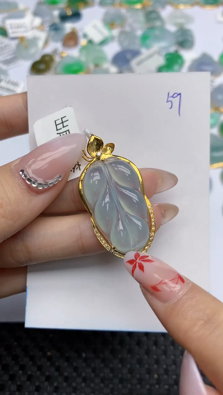 【闪购商品】翡翠颈饰18K金镶嵌天然翡翠A货