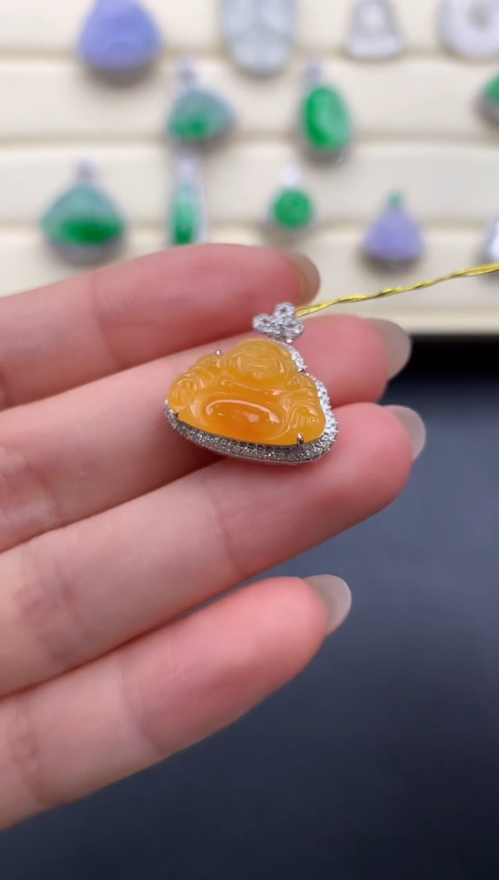 【闪购商品】翡翠颈饰18K金镶嵌Q601    