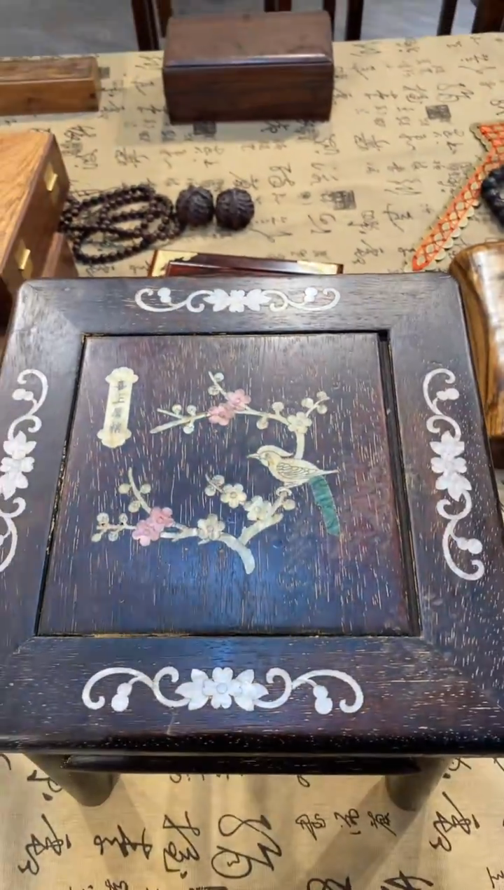 花梨木类小叶紫檀富贵凳