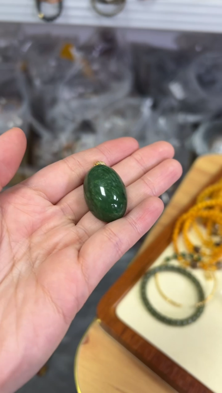 【闪购商品】和田玉颈饰银S925镶嵌和田玉鸽子蛋银吊坠[424]