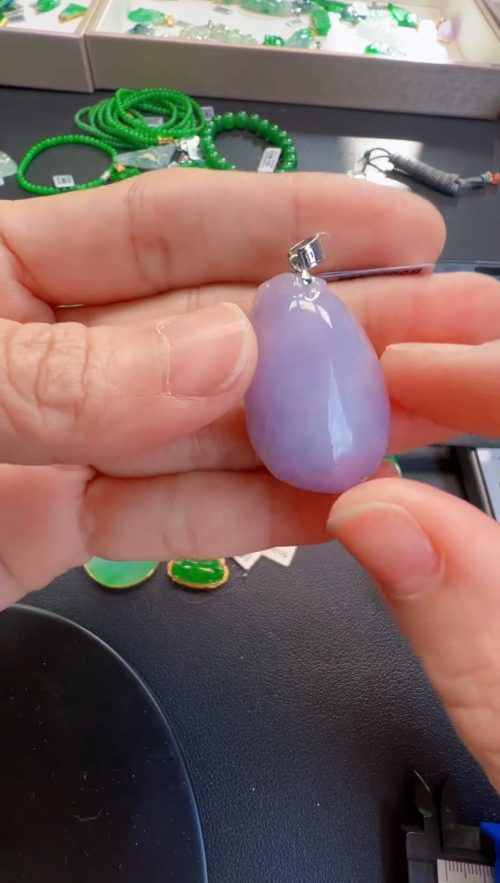 【闪购商品】翡翠吊坠(不含链)18K金镶嵌980