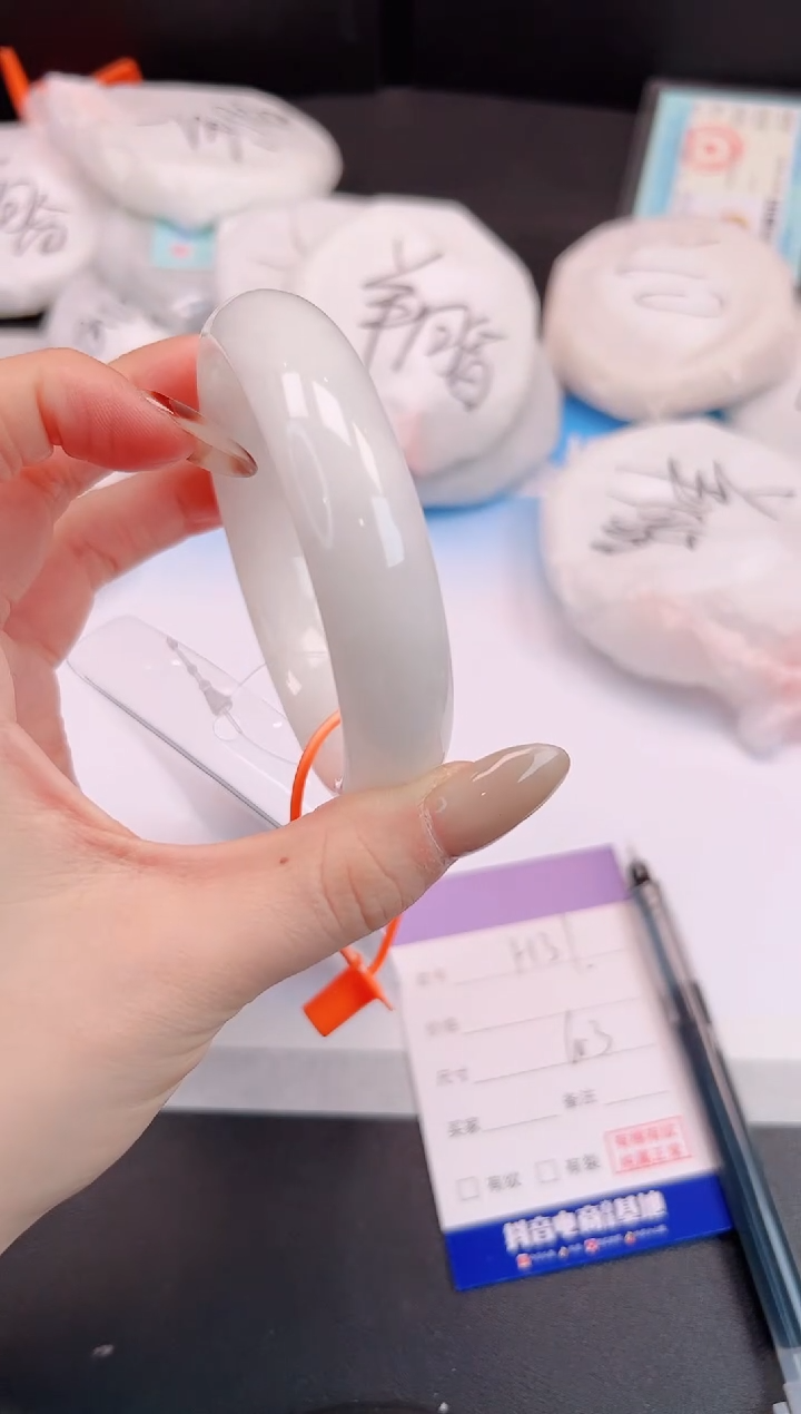 未镶嵌手镯和田玉H31+60