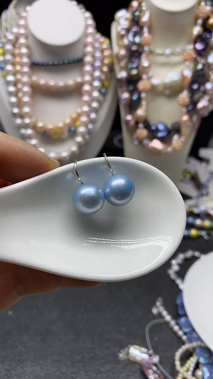 颈饰未镶嵌淡水珍珠多人