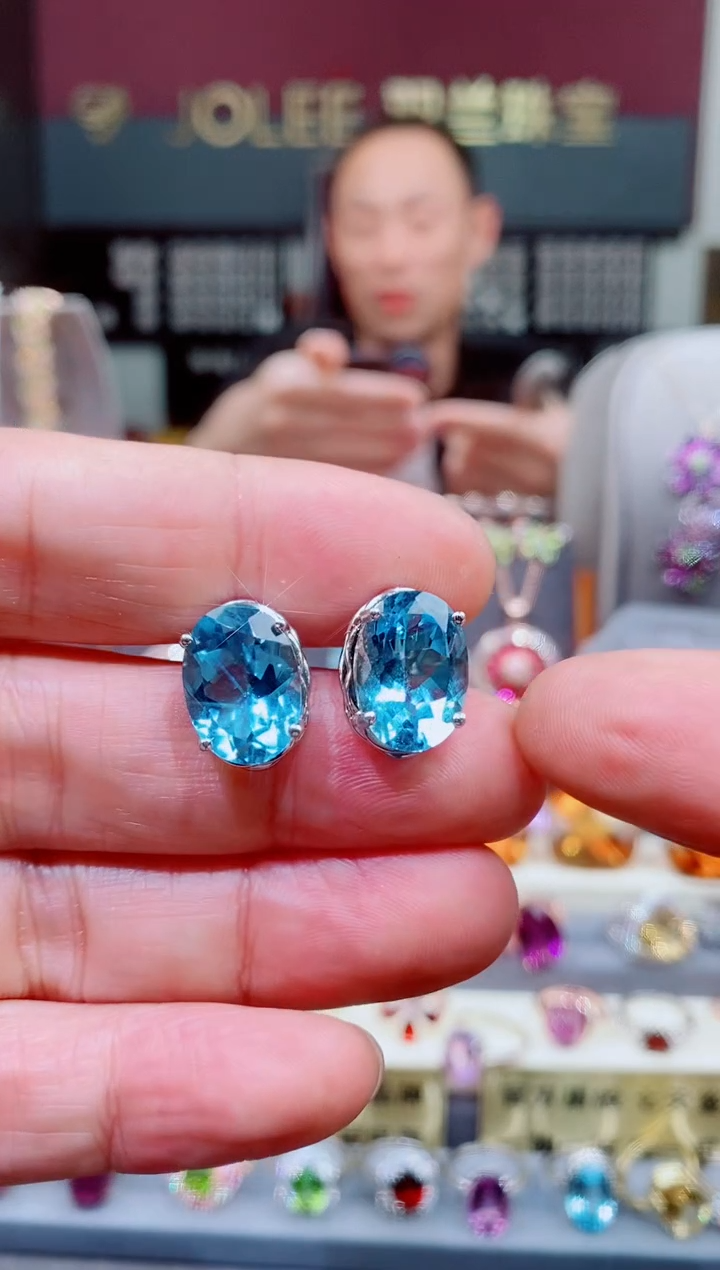 银S925镶嵌托帕石耳钉托帕石耳钉