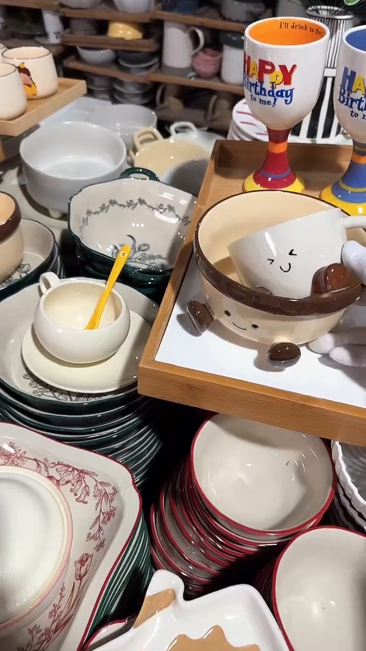 陶瓷2个娃娃 杯和碗 微瑕