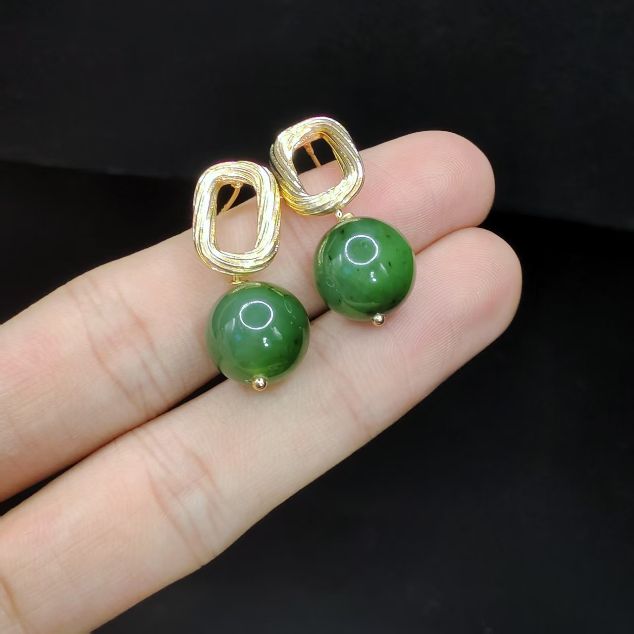 【老三珠宝】和田玉圆珠耳钉J3【多样性发其一】约12mm