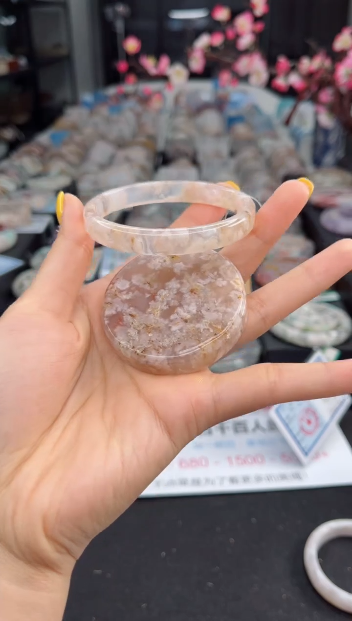 石英质玉未镶嵌手镯56圈口（赠送镯心）3354217