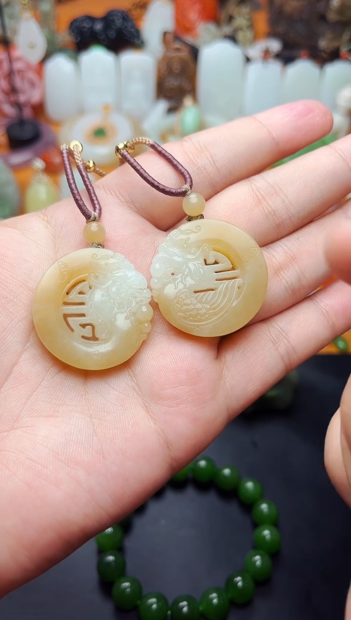 【闪购商品】和田玉颈饰未镶嵌龙凤对01