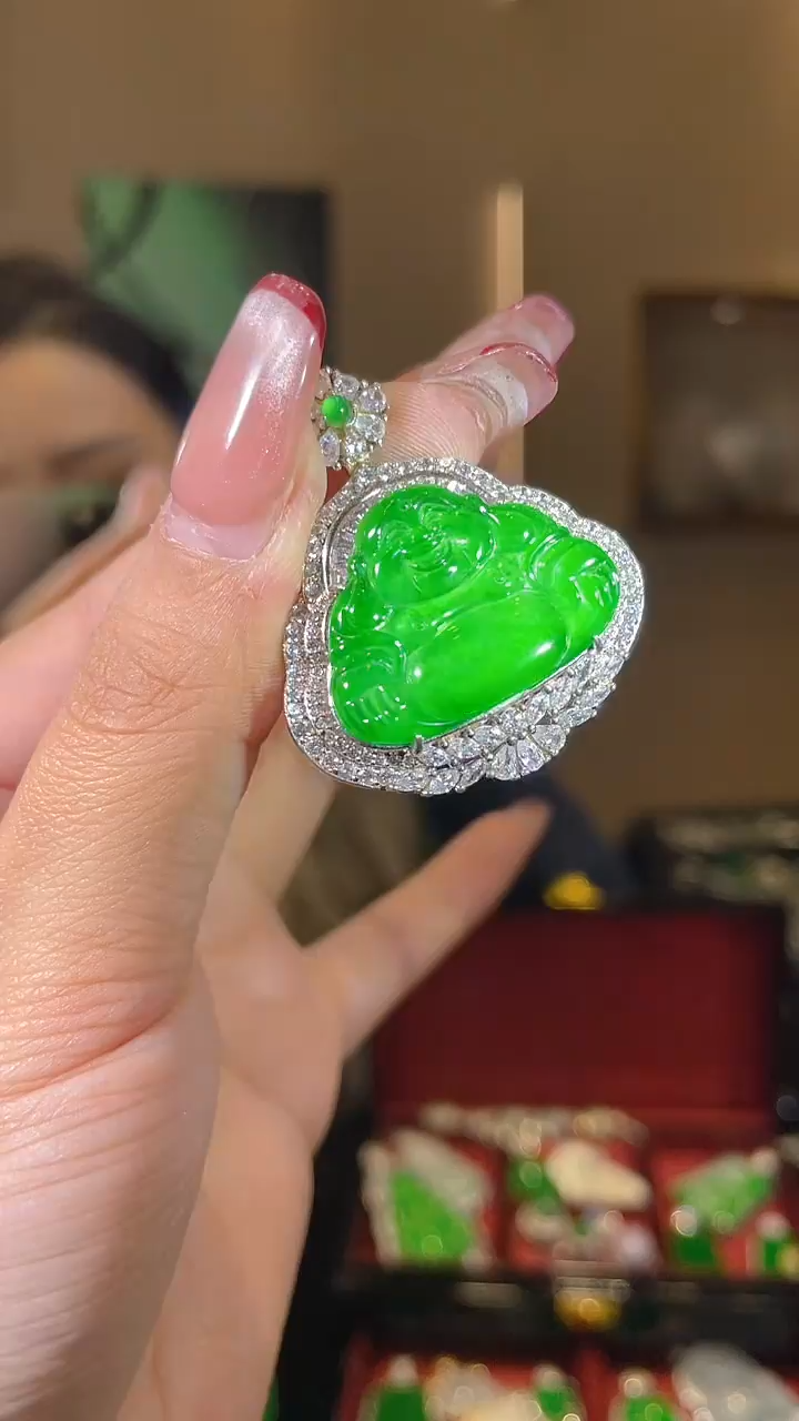 【闪购商品】翡翠吊坠(不含链)银S925镶嵌天然翡翠A货