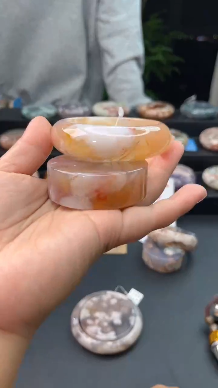 【闪购商品】石英质玉手镯未镶嵌赠送镯心（圈口57