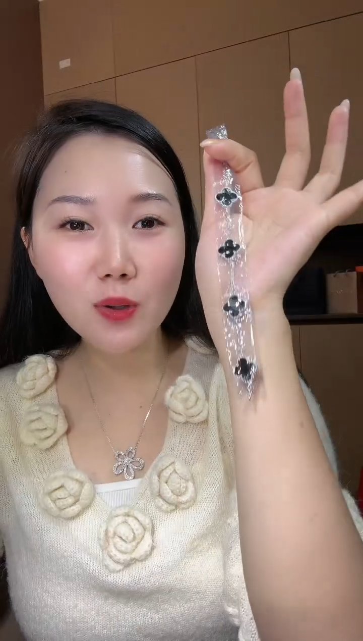 【闪购商品】玛瑙/玉髓手链18K金镶嵌黑色k白，五花手链GHJ  