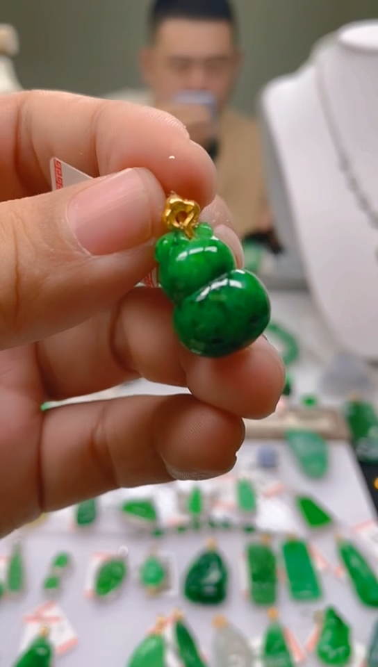 【闪购商品】翡翠颈饰18K金镶嵌新号开播，全场乱卖